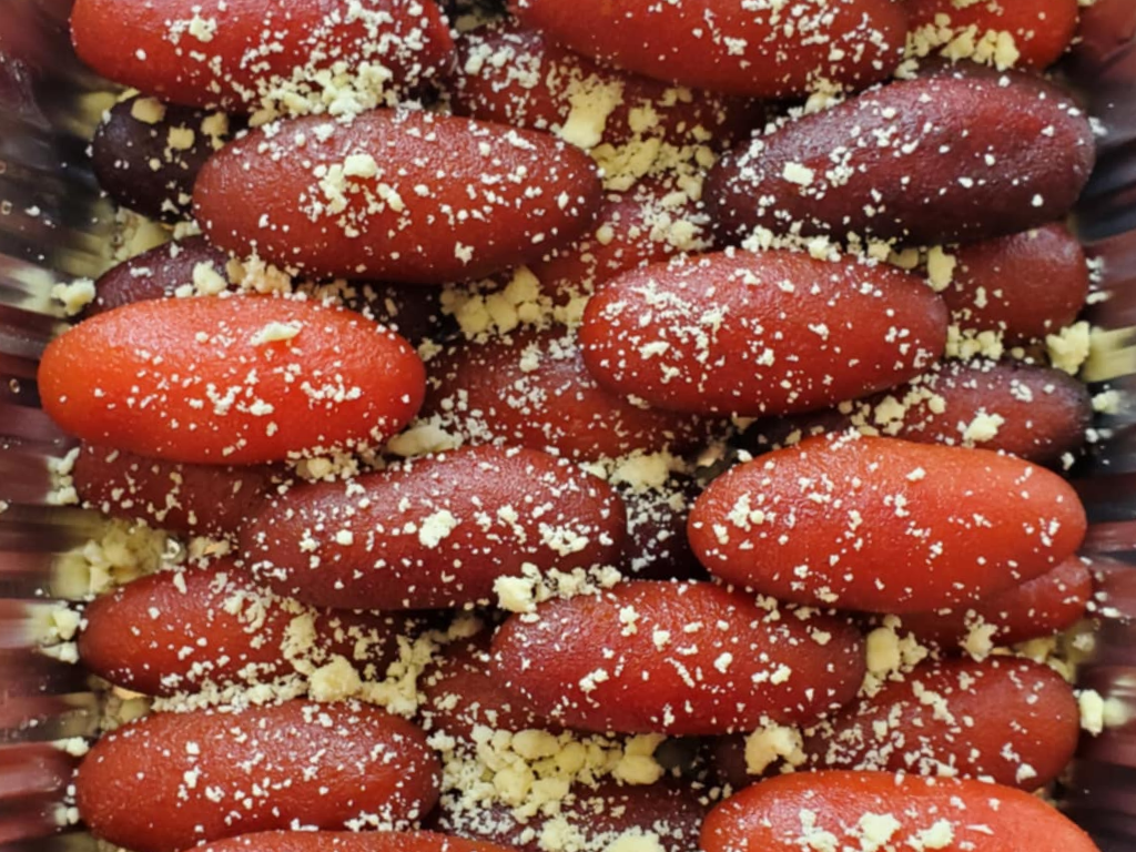 DelishBusinessObjects.Models.FoodItemPicture